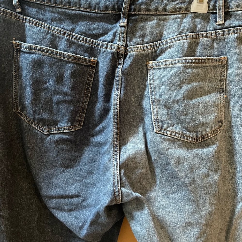 Shein Bi-Color Ripped Jeans - Picture 4 of 5